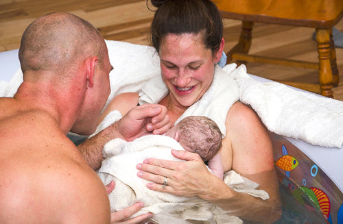 Considering Home Birth? Here’s What You Need to Know About Giving Birth at Home